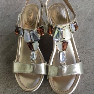 Kenneth Cole Reaction Women's Wedge Sandal Size 8